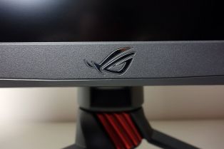 Republic-of-Gamers-Logo auf dem vorderen Gehäuserahmen