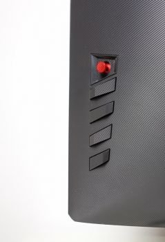 Bedientasten und Power-Taste auf der Displaygehäuserückseite