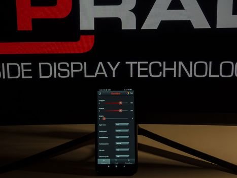 Bedienung des MSI Optix MAG272CQR über das Smartphone