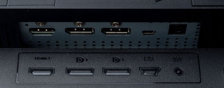 Gute Konnektivität des Asus PG43UQ mit zweitem DisplayPort-Anschluss