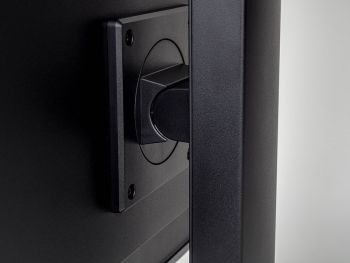 Der Monitor kann auch an alternativen Tragesystemen mit VESA-100-Norm betrieben werden