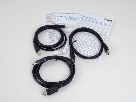 Alle notwendigen Kabel befinden sich im Zubehör des Monitors