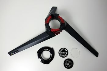 Dreibein-Standfuß aus Metall mit drei Beleuchtungsschablonen