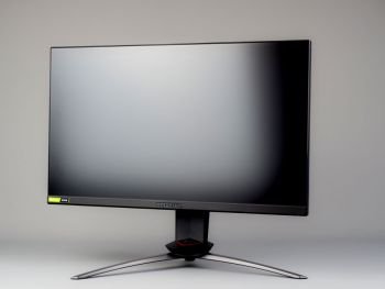 Display mit seitlicher Drehung links