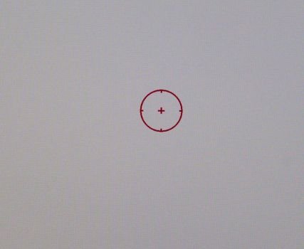 Ein Fadenkreuz ist mittig einblendbar