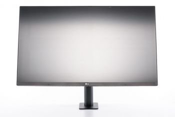 Ansicht Monitor von vorne in der höchsten Stellung