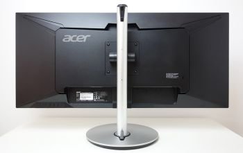 Acer CB342CKC von hinten: Auch die Rückseite kann sich sehen lassen