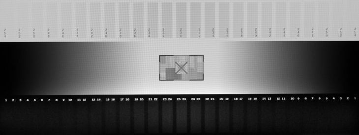 Graustufen und -verlauf des IPS-Panels vom ViewSonic VX2785-2K-mhdu