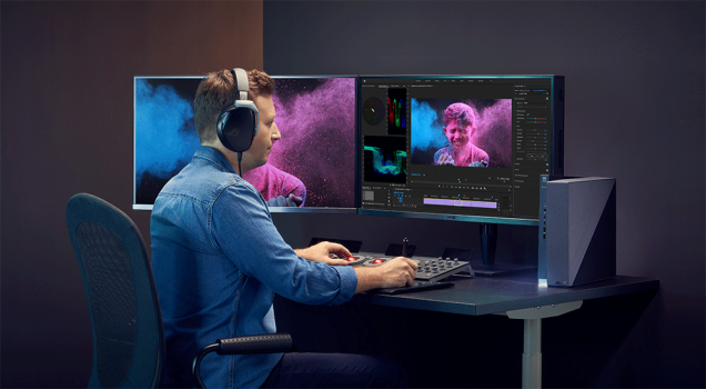 Medienbearbeitung am ProArt Monitor (Bild: ASUS)
