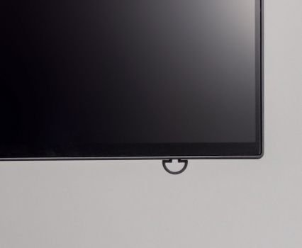 Umlaufendes Frameless-Design mit angebrachtem Mausclip