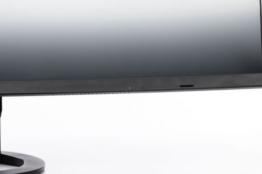 EcoView-Sensor des Eizo EV3895 rechts unten am Displayrahmen