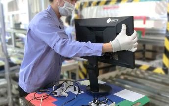 EIZO Monitor Produktion (Bild: EIZO)