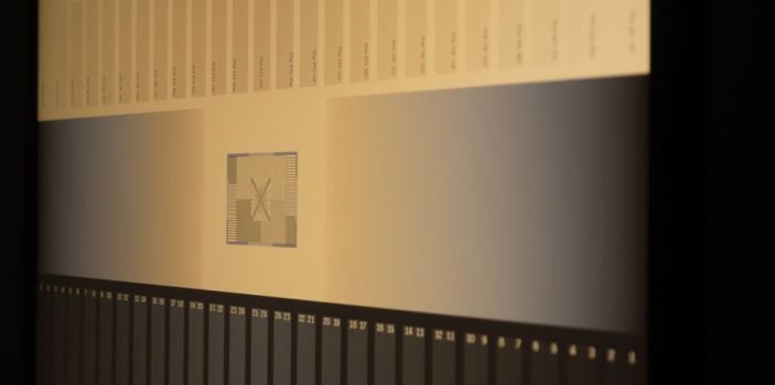 Seitliche Ansicht der Graustufen vom TN-Panel