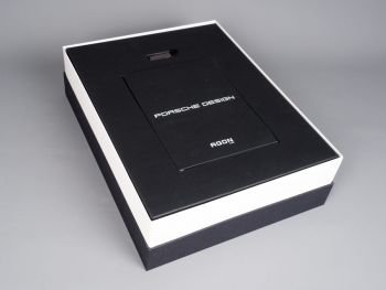 In der Box sind weitere Schachteln zu finden