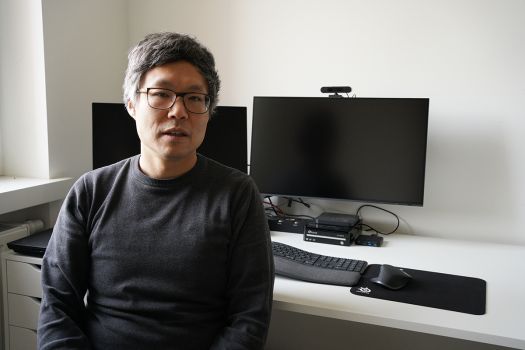 Stolzer Neubesitzer des EIZO EV2795