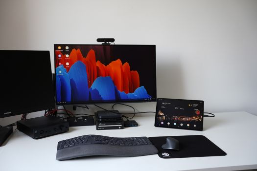 Samsung Galaxy Tab S7+ im Dex-Modus angeschlossen am EV2795