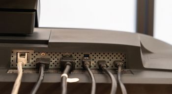 Anschlussmöglichkeiten: Für alles die passende Buchse (von unten)