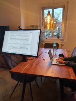 Verfassen des Testberichts: Einer schreibt, der andere formuliert