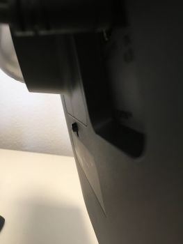 1-Click-Aufhängung, wenn das Display hängt