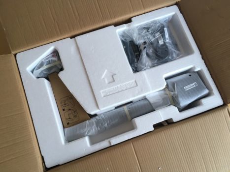 Verpackung innen: Ordentlich und leider aus Styropor