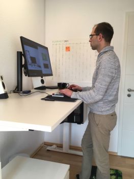 Das Display wurde von vorne nach hinten geschoben