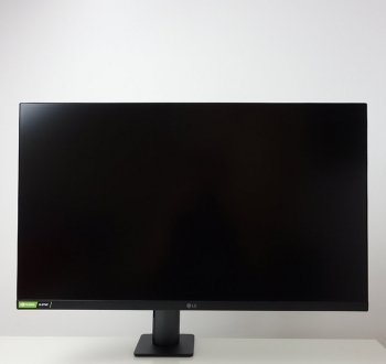 14 cm hoch steht das Display in der niedrigsten Position