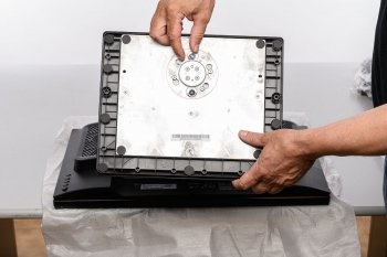 Fixierung vom Fuß mit Flügelschraube