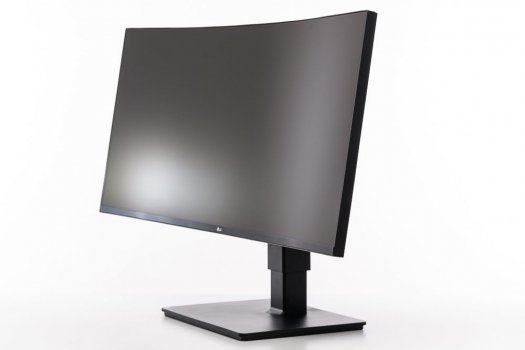 LG 35BN77C-B Ansicht diagonal