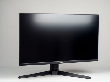 Asus VG28UQL1A mit seitlicher Drehung nach rechts