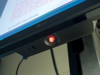 Betriebs-LED ist im Werkszustand deaktiviert