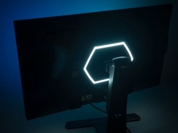 LED-Lichtband an der Rückwand