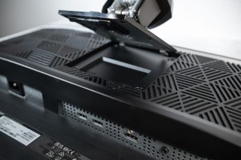 Tragarm und Display des Acer XB273U NV …
