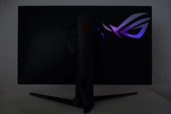 Wenn es dunkel ist: Beleuchtetes ROG-Logo