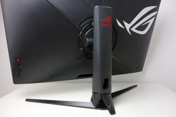 Großer, 64 cm breiter Standfuß