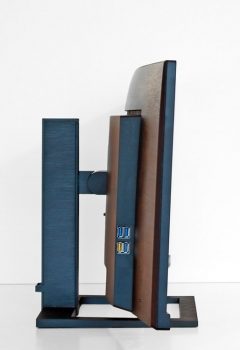 Display mit maximaler Neigungswinkel nach vorn