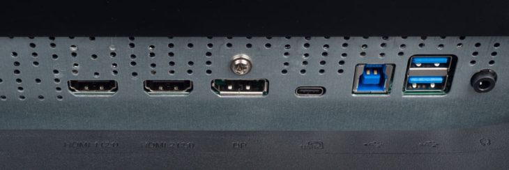 Acer Predator XB323QKNV: Sehr gute Konnektivität mit nützlicher USB-C-Schnittstelle