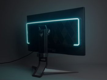 Gehäuserückseite ist von einem LED-Band gerahmt