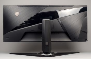 MSI Optix MEG381CQR Plus in der höchsten Stellung von hinten