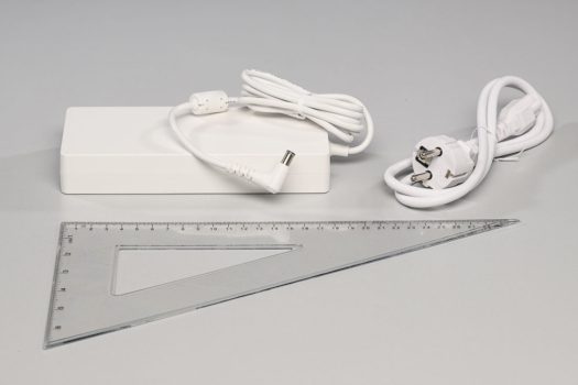 Externes Netzteil des LG HU710PW