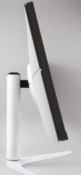 Display mit maximaler Neigungseinstellung
