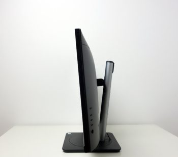 Neigung (Tilt) des Displays: 6 Grad nach unten …