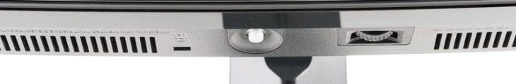 Joystick und Drehrad unter dem Frontrahmen