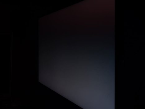 Glow des IPS-Panels vom Corsair Xeneon 32UHD144