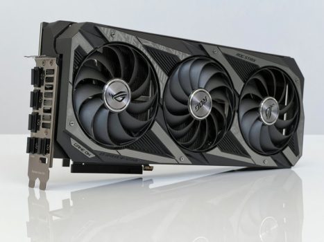ASUS ROG Strix GeForce RTX 3090 Lüfter und Anschlüsse