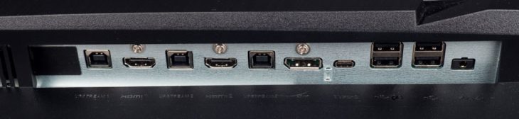 Reichhaltige Konnektivität des MSI MPG321URDE-QD