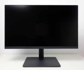 Keine optischen Experimente: Klassisch schwarz vorn …