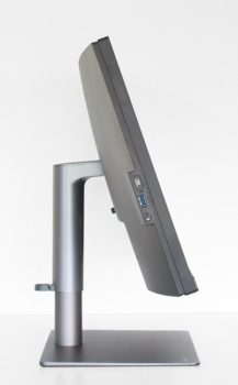 Display mit maximalen Neigungswinkel nach hinten