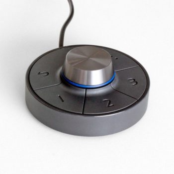 Die Hotkey-Puck-Steuerung (Ferbedienung) des BenQ PD3240Q