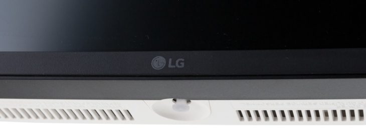 Joystick auf der Unterseite des LG 38WQ88C-W