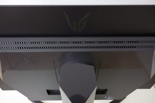 Belüftungsöffnungen auf der Displaygehäuserückseite